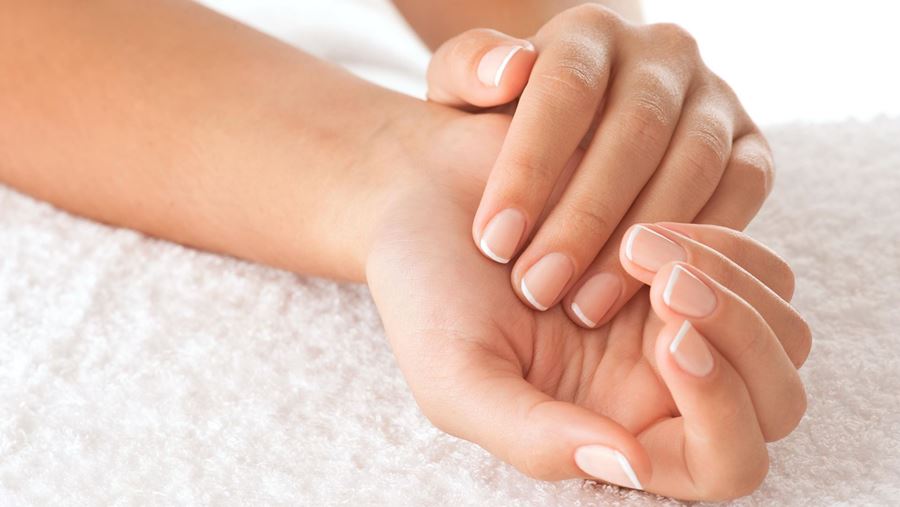 Vezi ce spun unghiile tale despre sanatatea ta